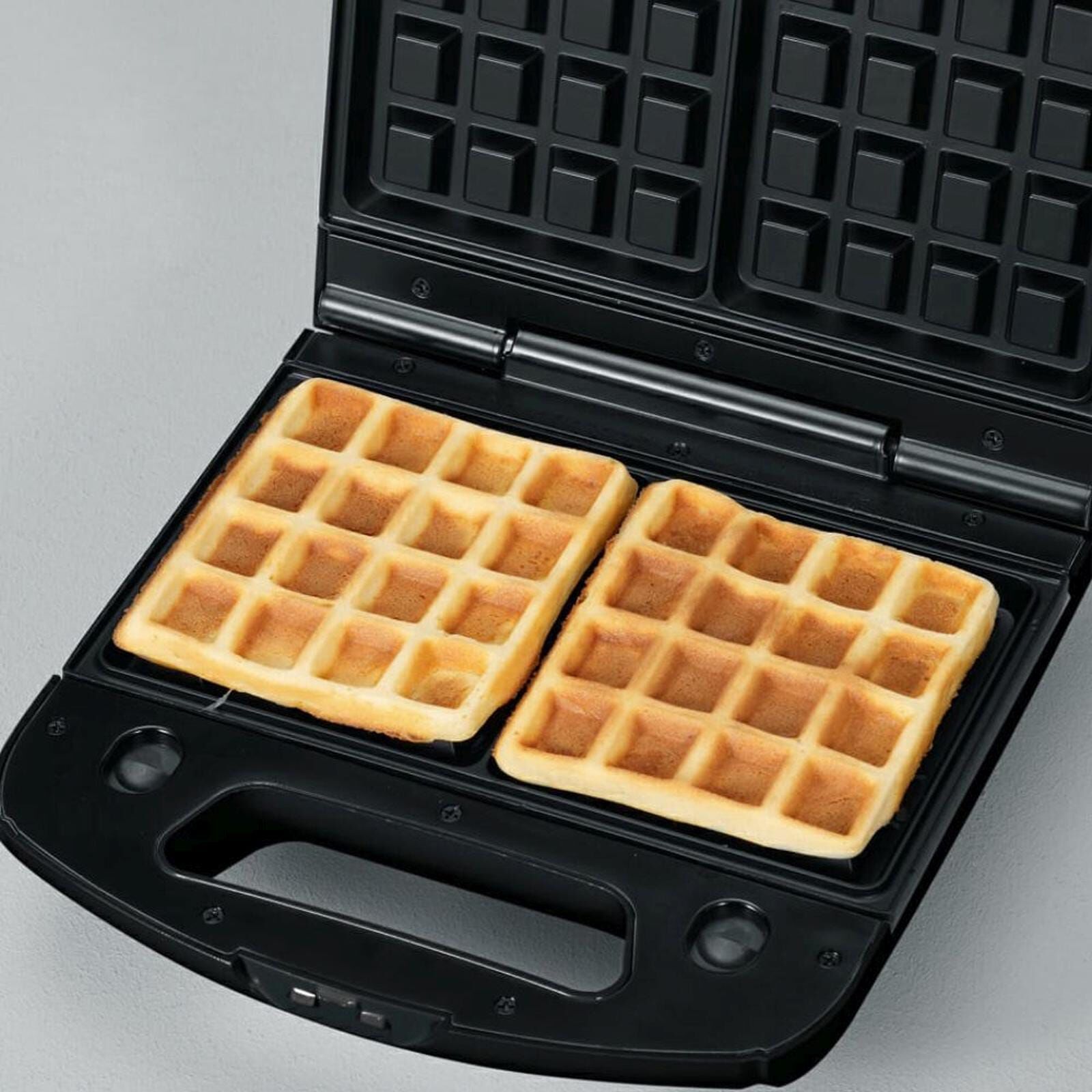 SEVERIN Sandwich Toaster With Grill Plates SA2968 - Image 2
