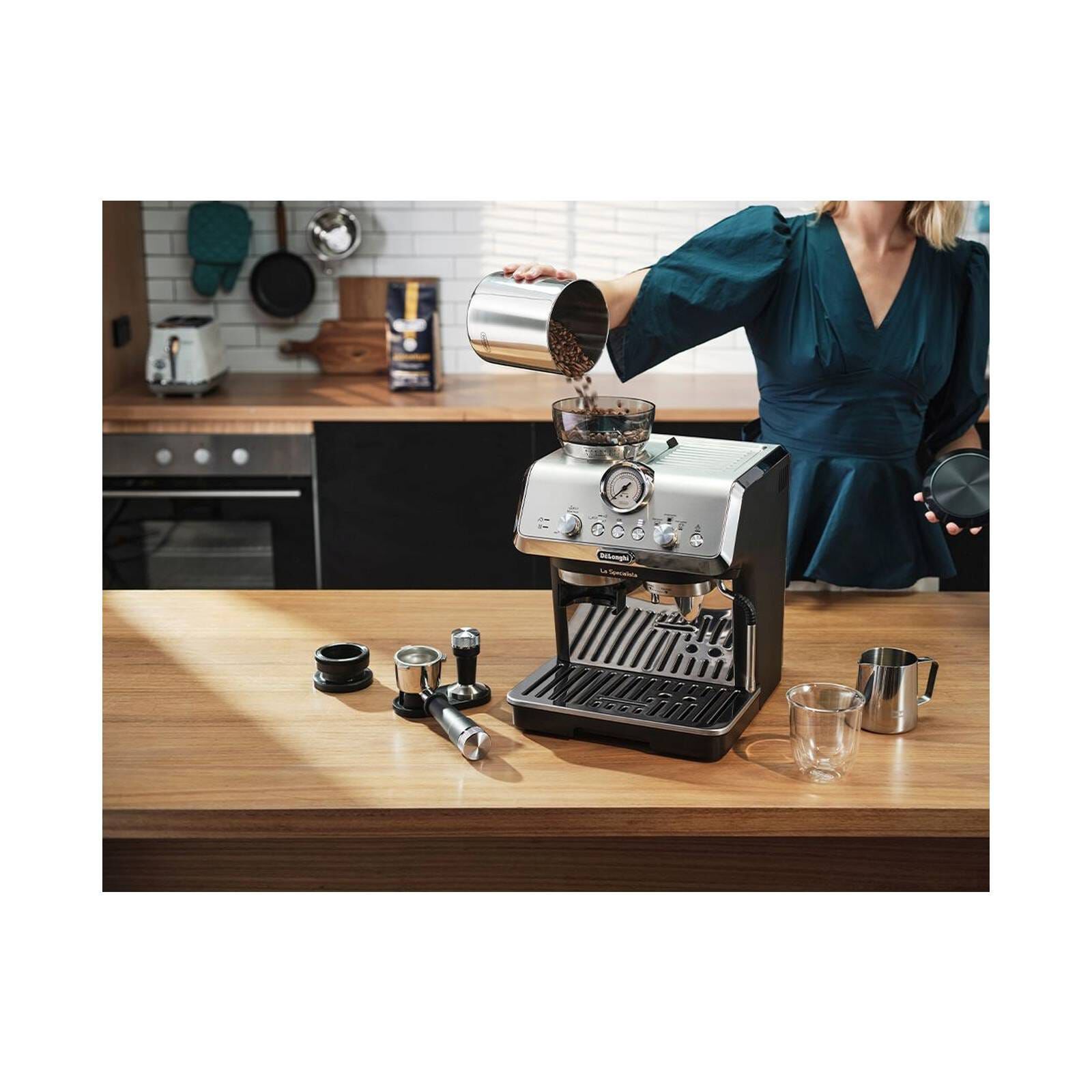 DELONGHI La Specialista Arte Pump Espresso Coffee Machines EC9155.MB - Image 6